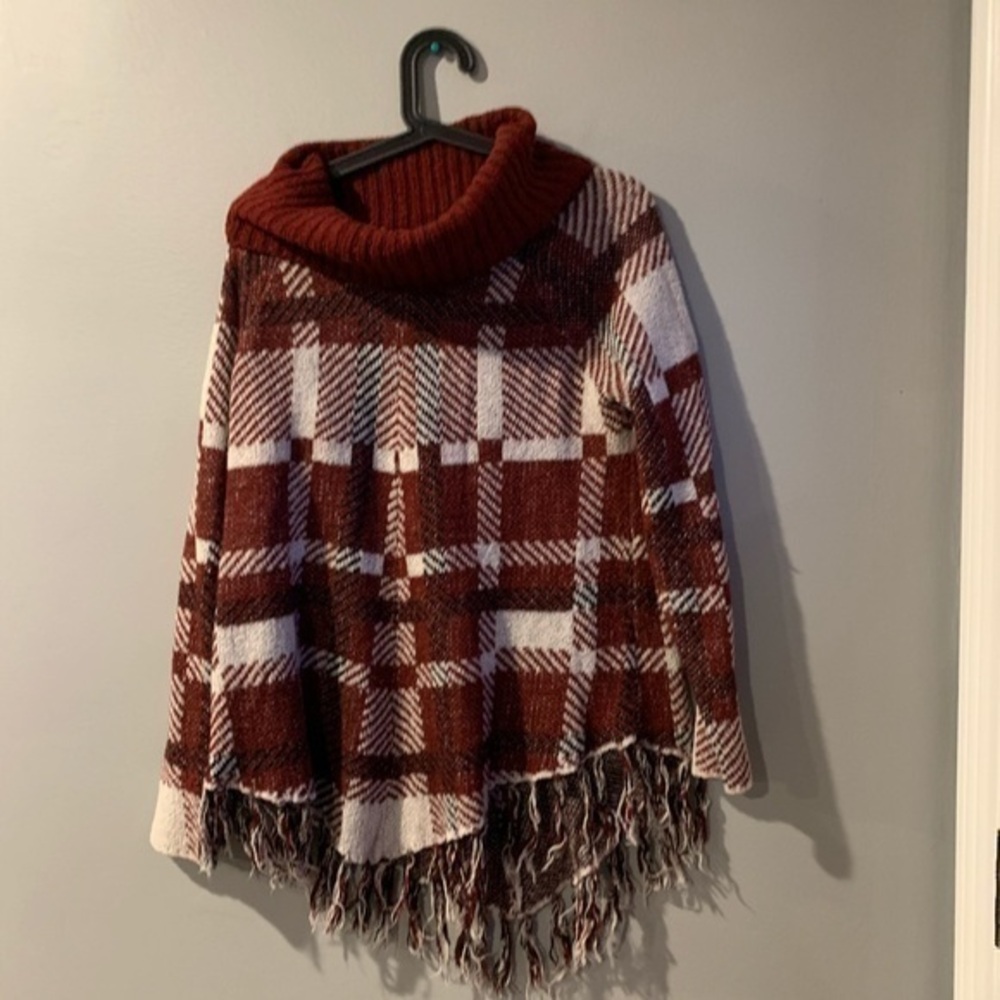 Signature Studio | Poncho